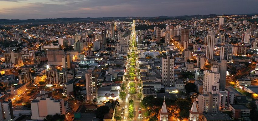 Prefeitura de Chapec&oacute; &eacute; a 1.a do Sul e 16.a do pa&iacute;s que mais investe, acima de 100 mil habitantes