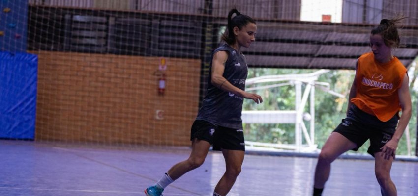 A PMC/Female/Uno estreia neste domingo pela Liga Feminina de Futsal
