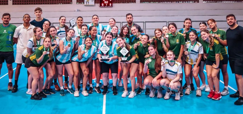 Adventista &eacute; campe&atilde;o do basquete feminino na fase municipal dos JESC