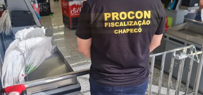 Procon apreende produtos vencidos em fiscaliza&ccedil;&atilde;o