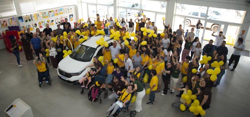 Prefeitura de Chapec&oacute; entrega novo ve&iacute;culo ao CAPP com recursos do FIA