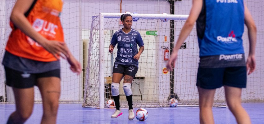 PMC/Female/UNO enfrenta a UNIT fora de casa pela Liga Feminina de Futsal