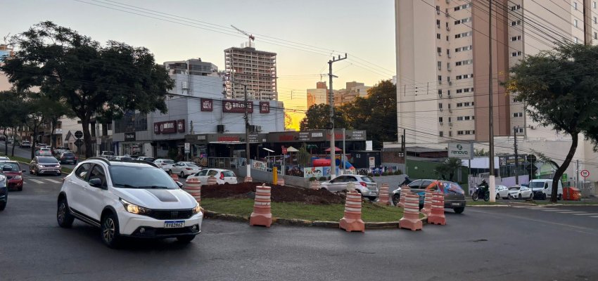 Rotat&oacute;ria da rua Lauro M&uuml;ller x avenida Nereu Ramos ser&aacute; substitu&iacute;da por sem&aacute;foro