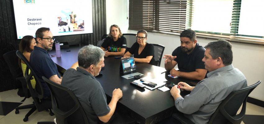 Prefeitura de Chapec&oacute; firma acordo de coopera&ccedil;&atilde;o para criar portal do turismo