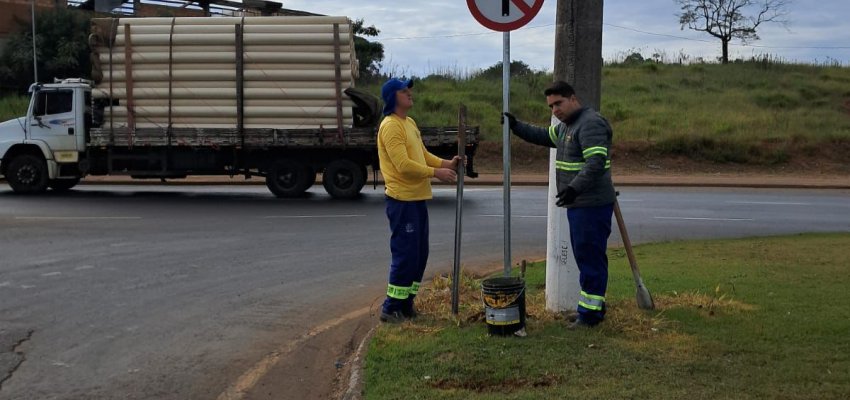 Prefeitura de Chapec&oacute; realiza limpeza, melhorias e pintura na Avenida Leopoldo Sander