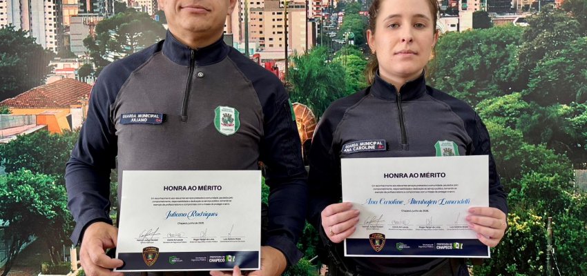 Guardas municipais que salvaram beb&ecirc; recebem homenagem